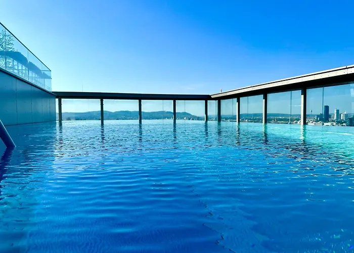 Luxury Penthouse I Rooftop Pool I Self Check-In