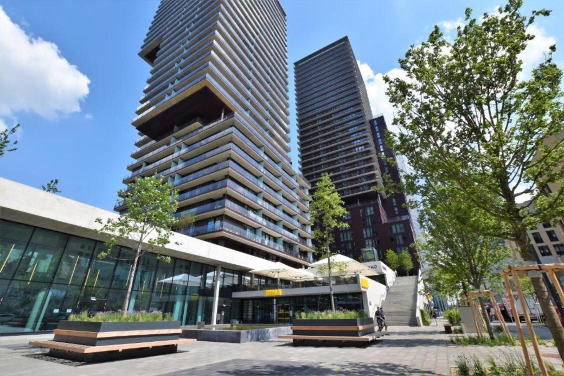 Luxury Penthouse I Rooftop Pool I Self Check-in Appartement Wenen